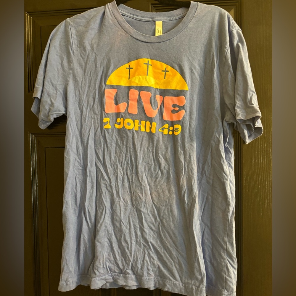 Women’s graphic tee
